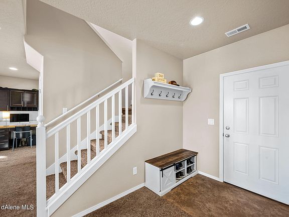 5th image of 3540 N Croghan Dr