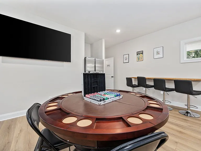 Building's Lounge