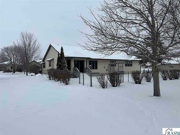 4th image of 1411 8th St N