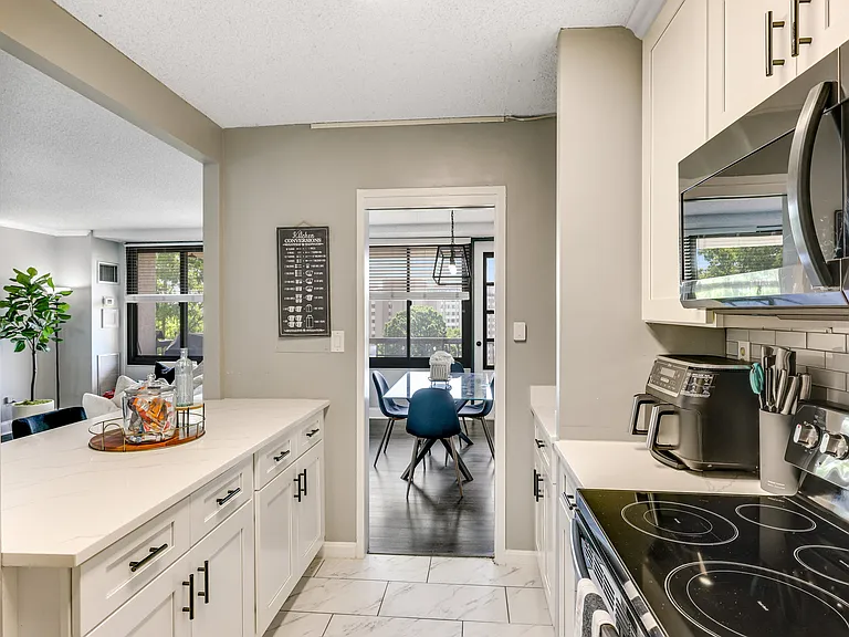 5500 Holmes Run Pkwy #510 — Photo 11
