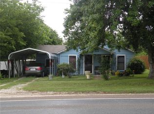 426 W McCart St, Krum, TX 76249