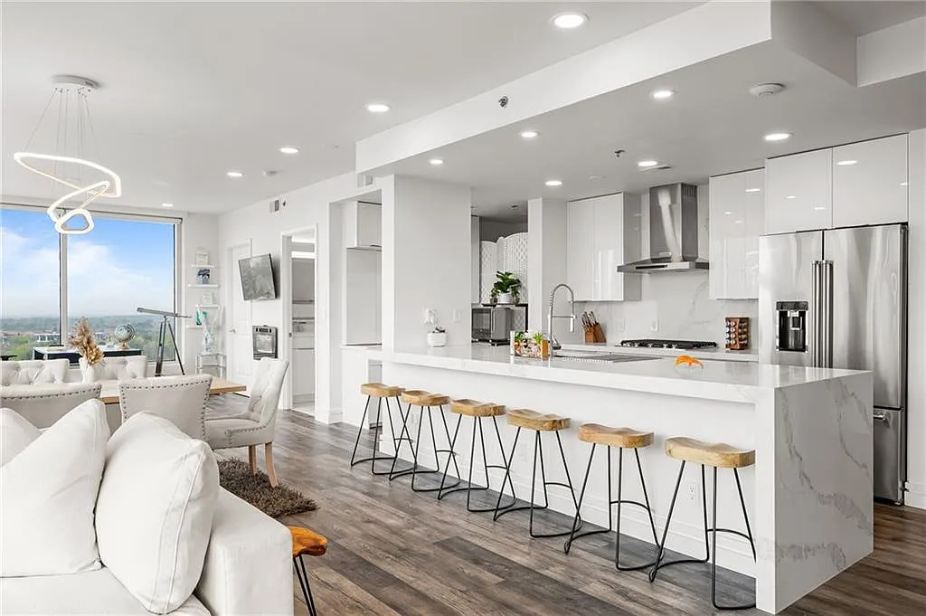 1 bed, 2.5 bath, 1508 sqft, $5,500 — Photo 3