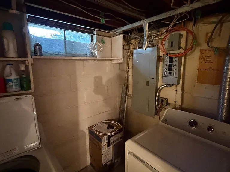 958 Middlesex Tpke — Photo 17