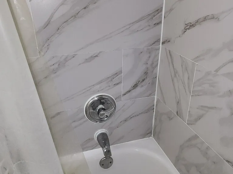 2403 Crystal Dr — Photo 13