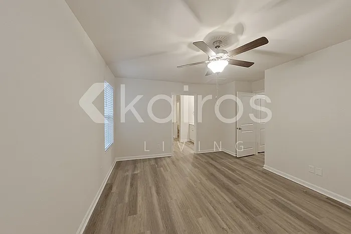 130 Inez Ave — Photo 16