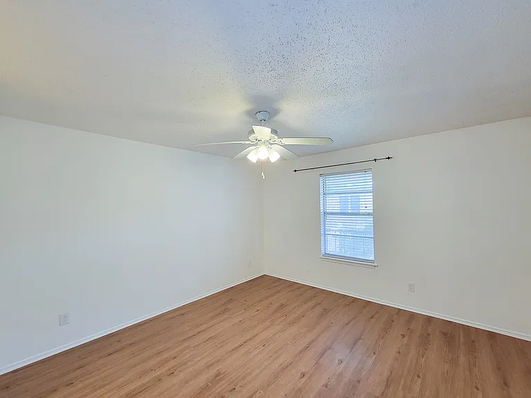 3535 Nasa Pkwy #94 — Photo 24