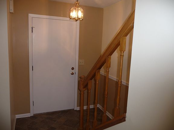 4th image of 117 Shakespeare Lane