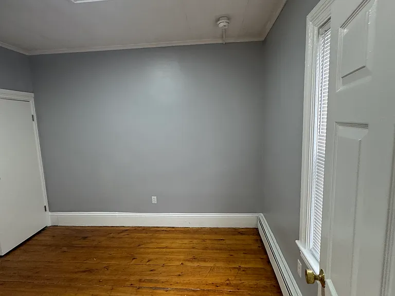 592 Front St #1 — Photo 15