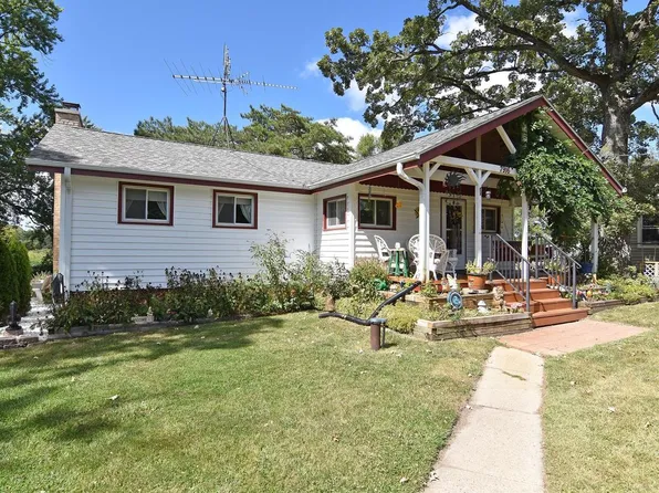 7916 Shorewood DRIVE, Salem, WI 53168