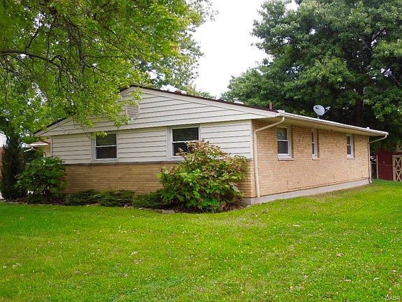 3rd image of 440 Glenrose St