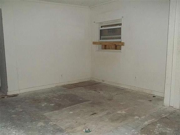4th image of 5918 Patterson St