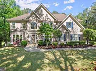 520 Champions Hills Dr, Alpharetta, GA 30004