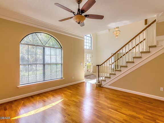 5th image of 45 Shadowcreek Way
