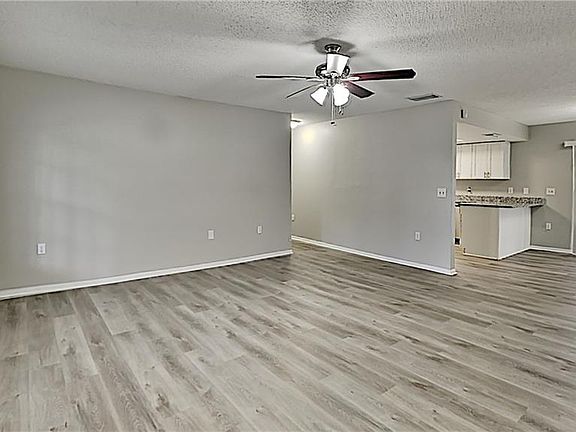 2nd image of 6202 Rolling Hammock Pl