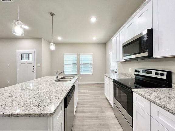 4th image of 3501 E Renfro St #103