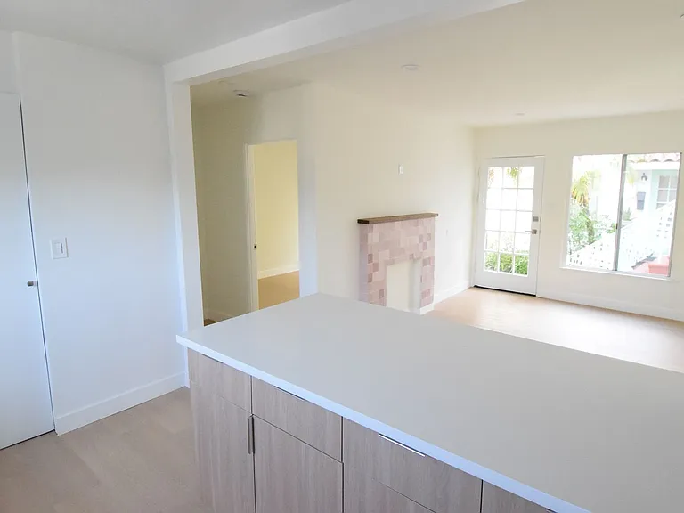 818 Grant St — Photo 15