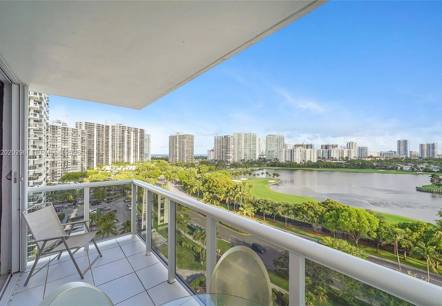 Aventura Eldorado Condo — Photo 4