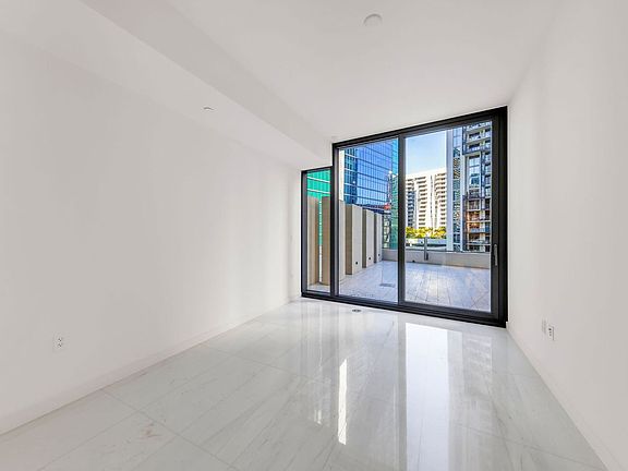 2nd image of 300 Biscayne Boulevard Way #Ca1509