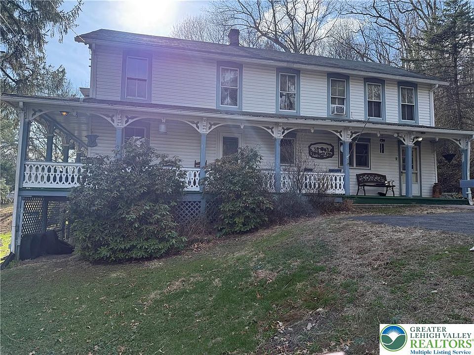 1st image of 1227 Valley Rd