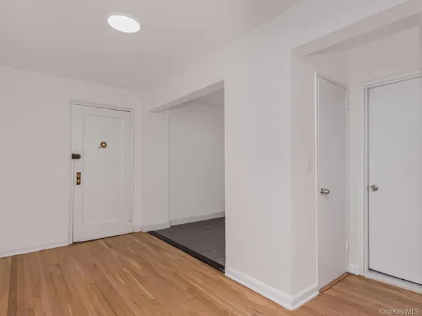 2104 Holland Avenue image 5 of 19