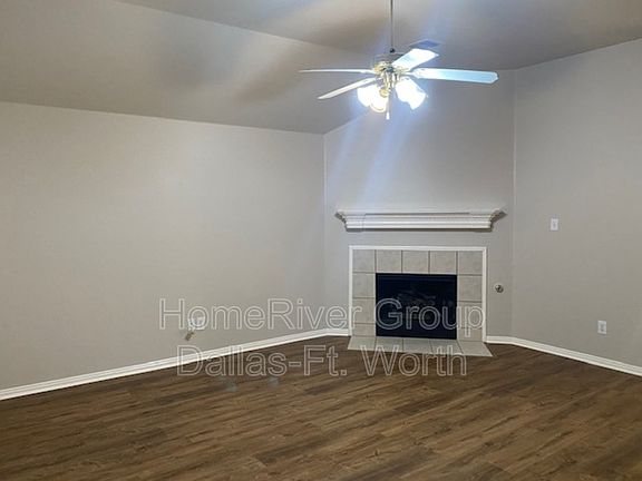 2nd image of 501 Dover Park Trl