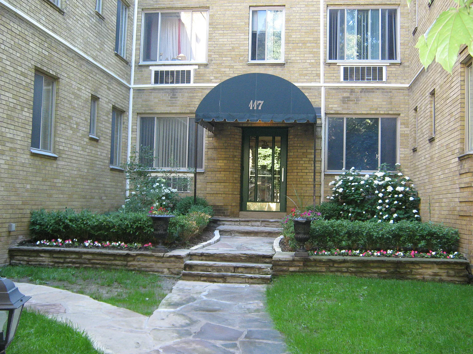 117 Old Forest Hill Road — Photo 4