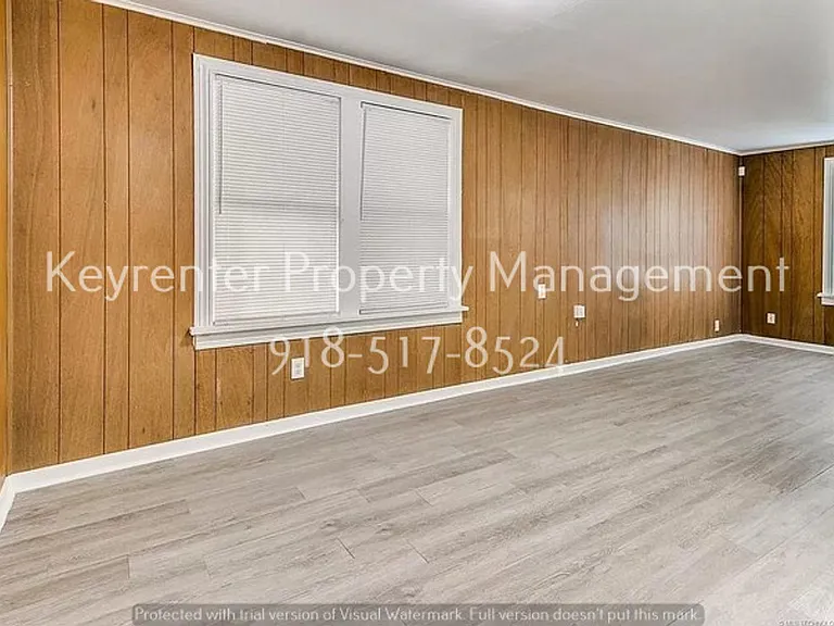 224 E Zion Pl — Photo 12