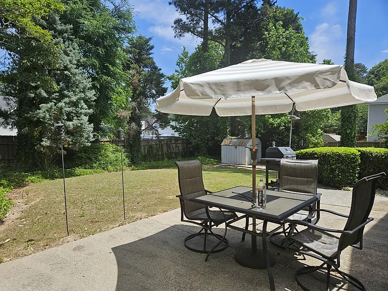 6458 Berryside Dr — Photo 16