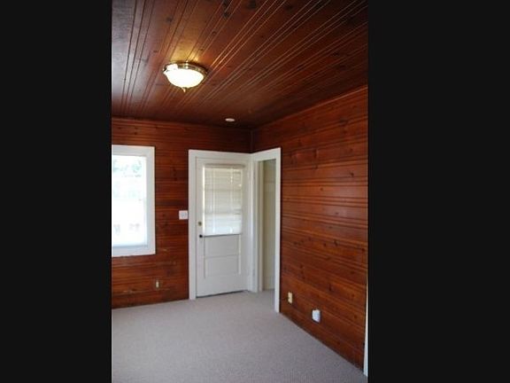 3rd image of 313 Broadway APT C