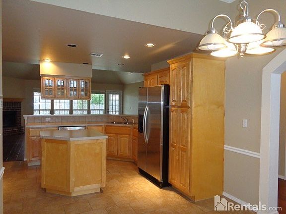 5th image of 4025 S 212 East Ave
