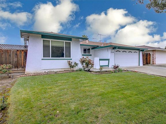 2nd image of 2558 Loomis Dr