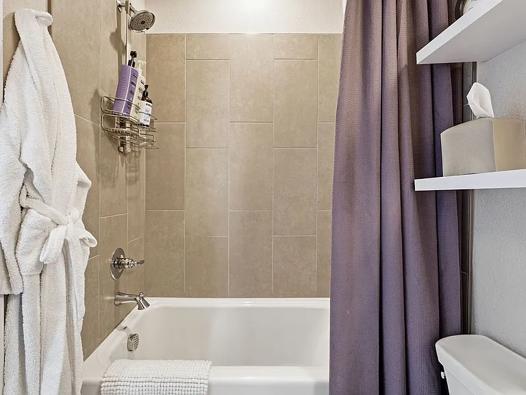 1731 Irving St #105 — Photo 47
