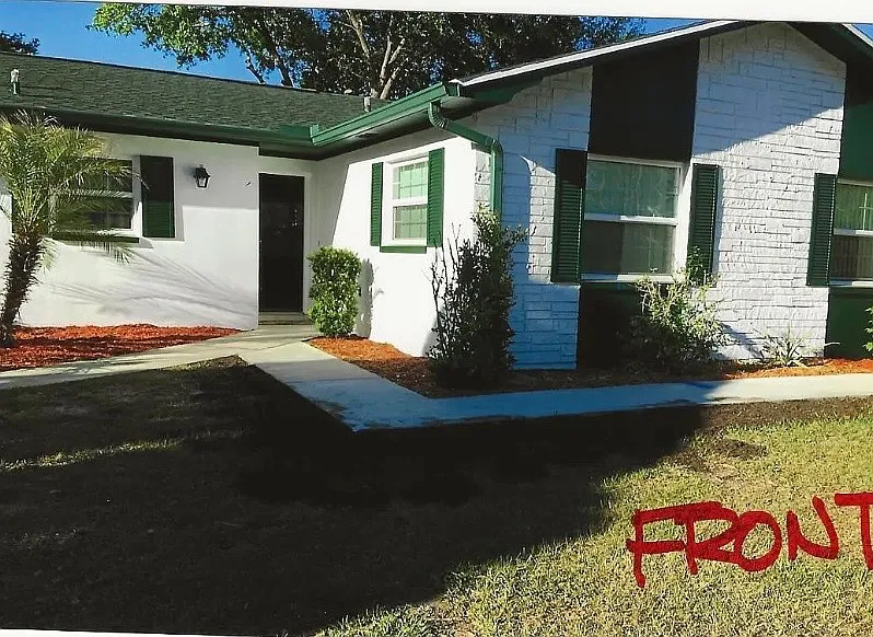 3 bed, 1200 sqft, $2,150 — Photo 1