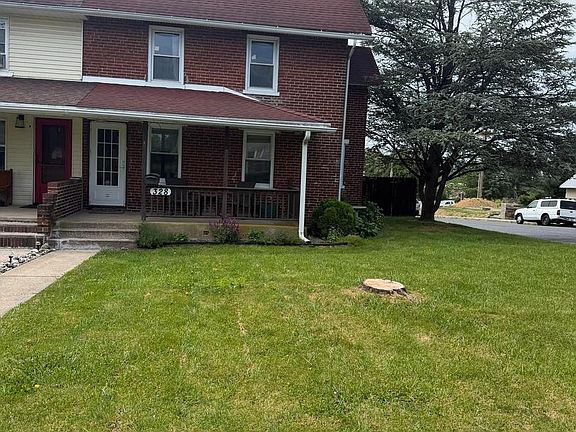 2nd image of 328 Franklin St