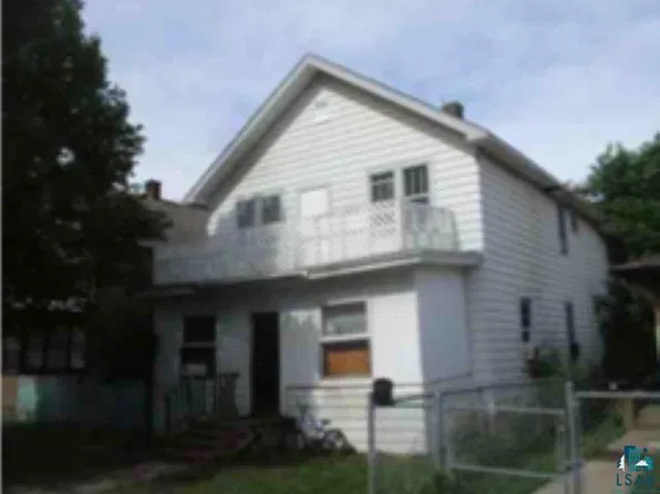 1607 E 3rd Ave, Hibbing, MN 55746