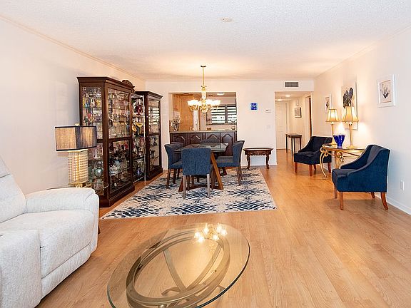 2nd image of 160 SE Saint Lucie Blvd APT 204