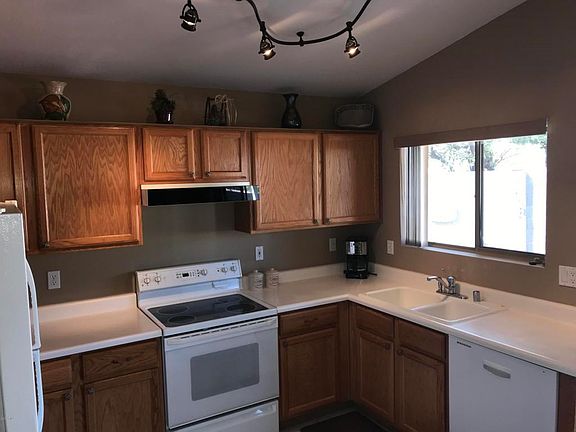 4th image of 15708 W Smokey Dr