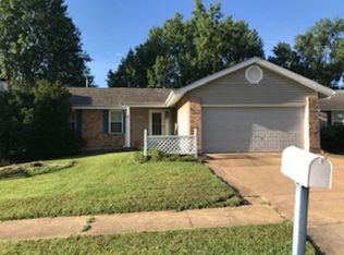 480 Tumulty Dr, Ballwin, MO 63021