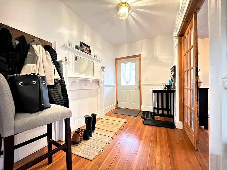 10 Dickson St #1 — Photo 5