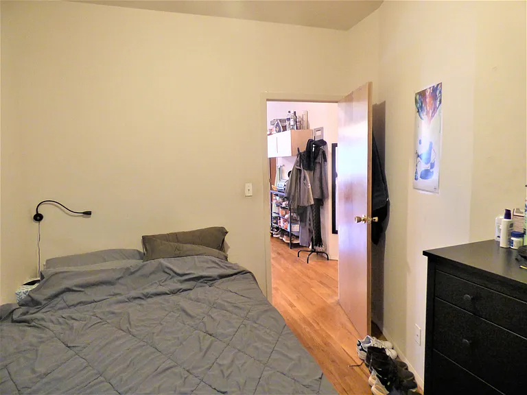 333 E 70th St #10 — Photo 11