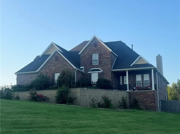 294 Arlington Way, Springdale, AR 72762
