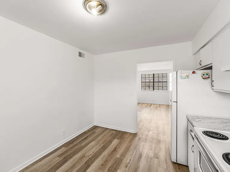 4558 Brooke Valley Dr — Photo 55