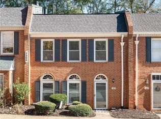 7307 Saint Charles Sq, Roswell, GA 30075