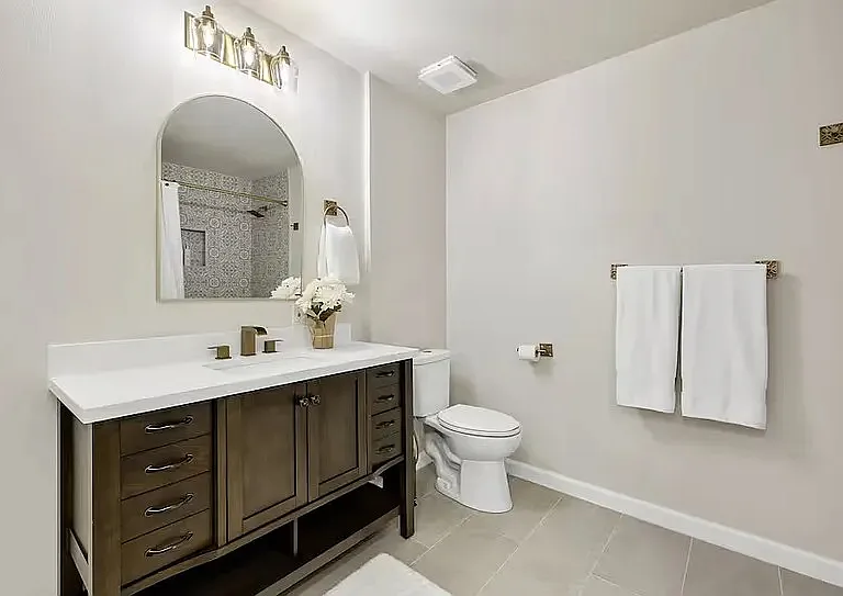 9690 Fallbrook Dr — Photo 20