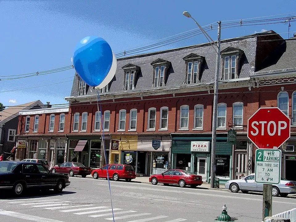 247 Main St #306