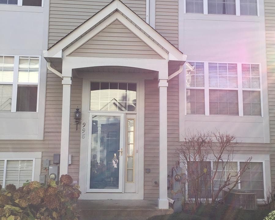 1st image of 998 S Darla Ct