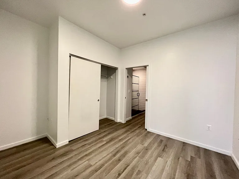 725 W Pratt St. — Photo 65
