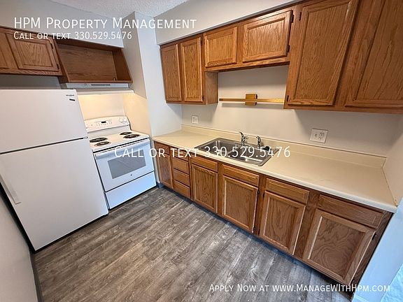 2nd image of 1017 Howe Ave APT 24