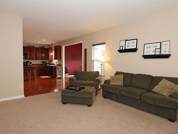5th image of 1685 Amberwood Way