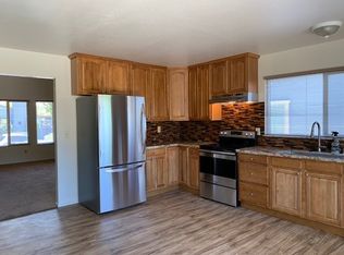 1552 Gladstone Way, Rohnert Park, CA 94928